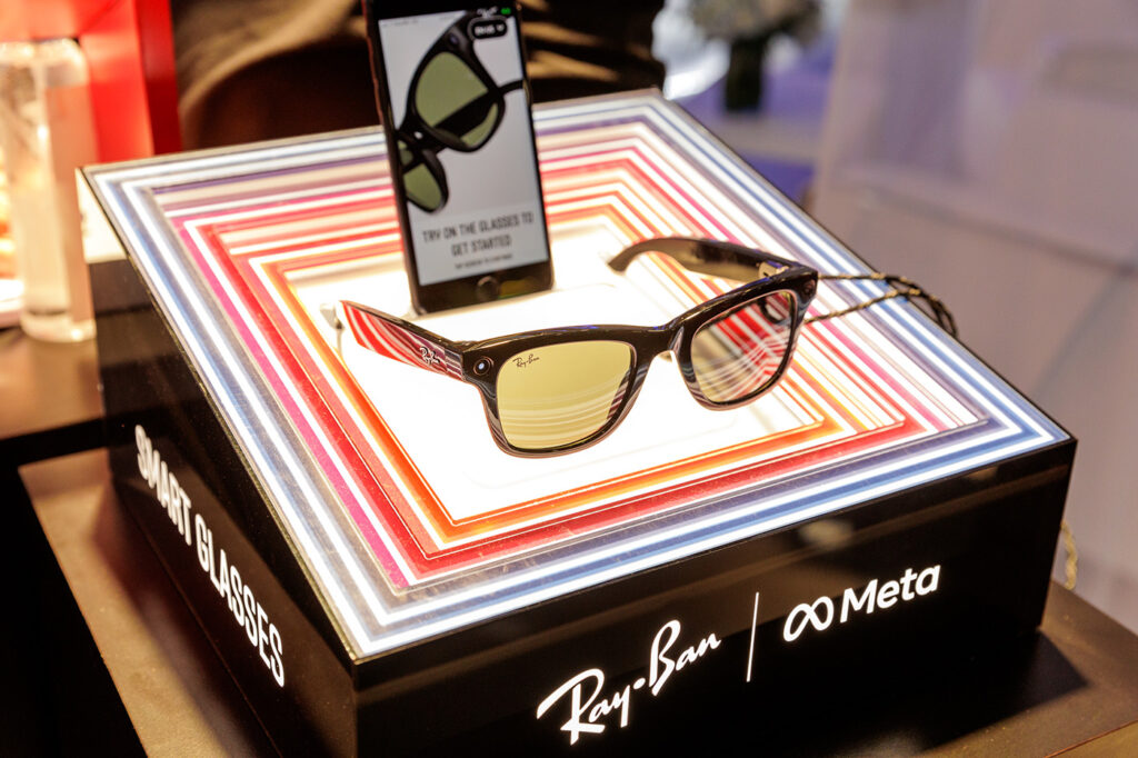 Smart Glasses, by Ray Ban and Meta